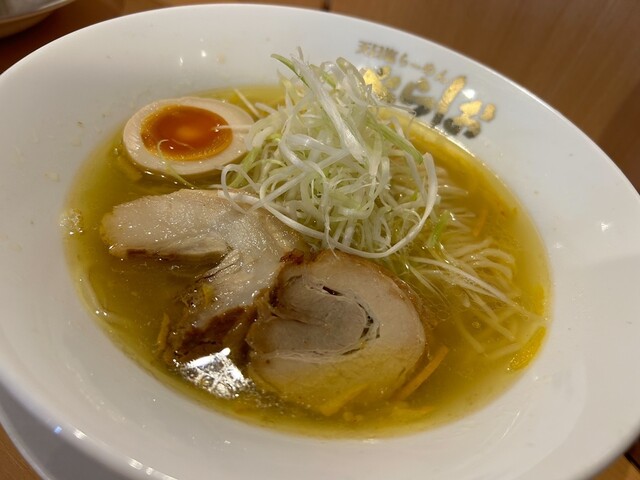 User's recommendation image for 泡系しおとんこつラーメン べらしお 総本店