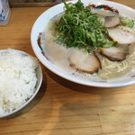 用户对于長浜ラーメン一番 福知山駅前店的评论图