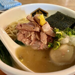 用户对于真鯛らーめん 麺魚 秋葉原UDX秋葉原拉麺劇場店的评论图