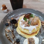 用戶對於EVERYONEs CAFE的評論圖
