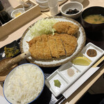 用戶對於とんかつ 知青的評論圖