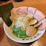 用户对于熟成醤油らーめん 十二分屋 城陽店的评论图