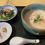 用戶對於咸亨酒店的評論圖