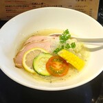 用戶對於鶏そば・ラーメン Tonari的評論圖