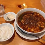 用戶對於唐人飯店的評論圖