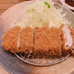 用户对于かつかつとんとん的评论图