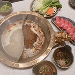 用户对于健康美容 火鍋専門店 朝天門的评论图