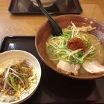 用户对于ラーメン純水 イオンモール釧路昭和店的评论图