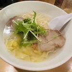 User's review image for 揚子江ラーメン 林記