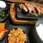 用戶對於感動の肉と米 新橋店的評論圖
