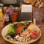 用户对于ロティー チキン アンド ジャッキー タコス的评论图