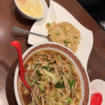 用戶對於餃子の王様 龍吟的評論圖