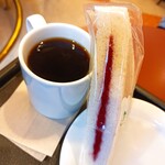 User's review image for カフェ・ベローチェ 中野店