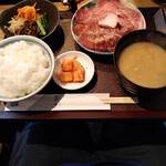 用户对于日本酒と焼肉 吉岡太一的评论图