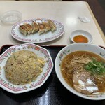 用户对于餃子の王将 南森町店的评论图