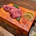 用戶對於ホルモン二郎的評論圖