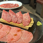 用戶對於黒毛和牛焼肉 白か黒的評論圖