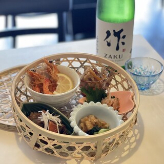 restaurant cover