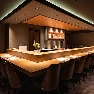 restaurant cover