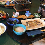 restaurant cover
