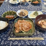 restaurant cover