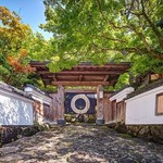 restaurant cover
