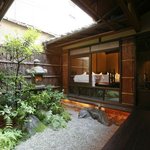 restaurant cover