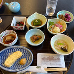 restaurant cover
