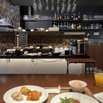 restaurant cover