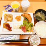 restaurant cover