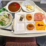 restaurant cover
