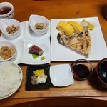 restaurant cover