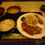 restaurant cover