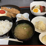 restaurant cover