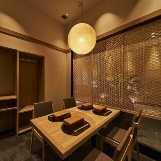 restaurant cover