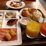 restaurant cover