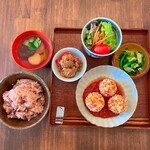 restaurant cover
