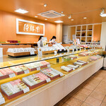 restaurant cover