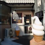 restaurant cover