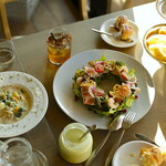 restaurant cover