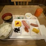 restaurant cover