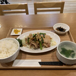 restaurant cover
