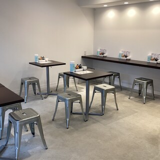 restaurant cover