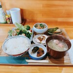 restaurant cover