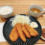 restaurant cover