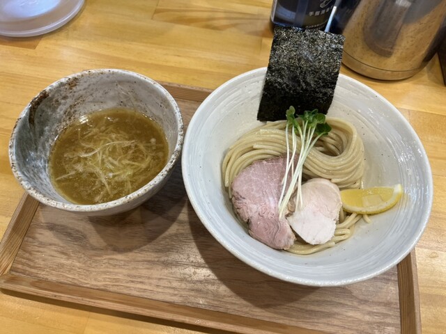 MENYA NAKAGAWA的實拍高清圖