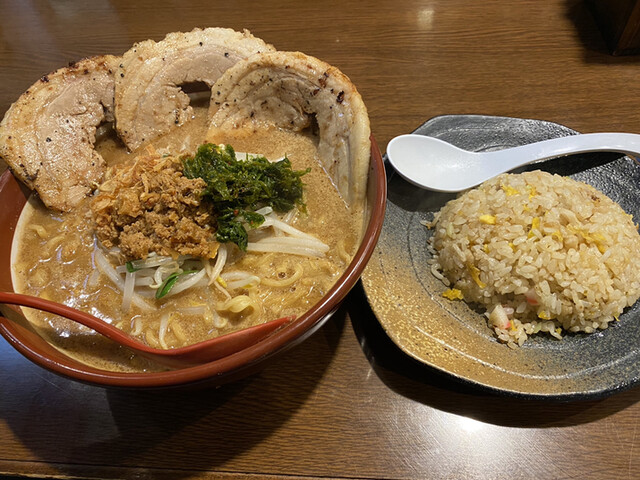蔵出し味噌 麺場壱歩 武蔵村山店的實拍高清圖