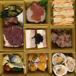 餃子とワイン 果皮と餡的實拍圖