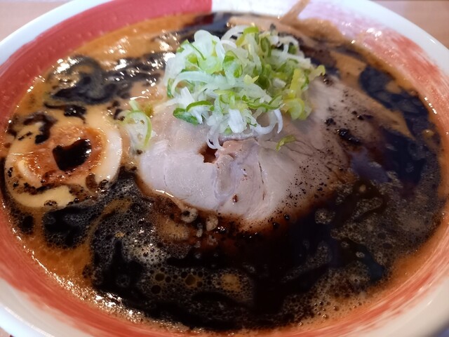 ラーメン やつや的实拍高清图