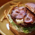 バーガーショップホットボックス的实拍图